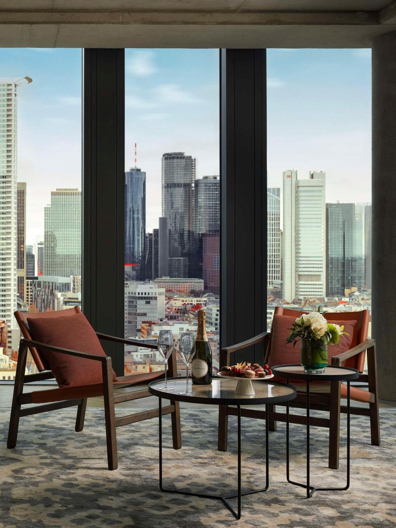 فندق Nh Collection Frankfurt Spin Tower فرانكفورت المظهر الخارجي الصورة